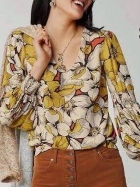 CAbi Yellow & Cream Floral V-Neck Puff Sleeve Blouse